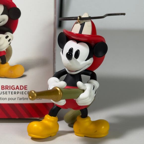 2014 Hallmark Keepsake Ornament - Mickey's Fire Brigade (3rd in the Series) - Picture 2 of 8